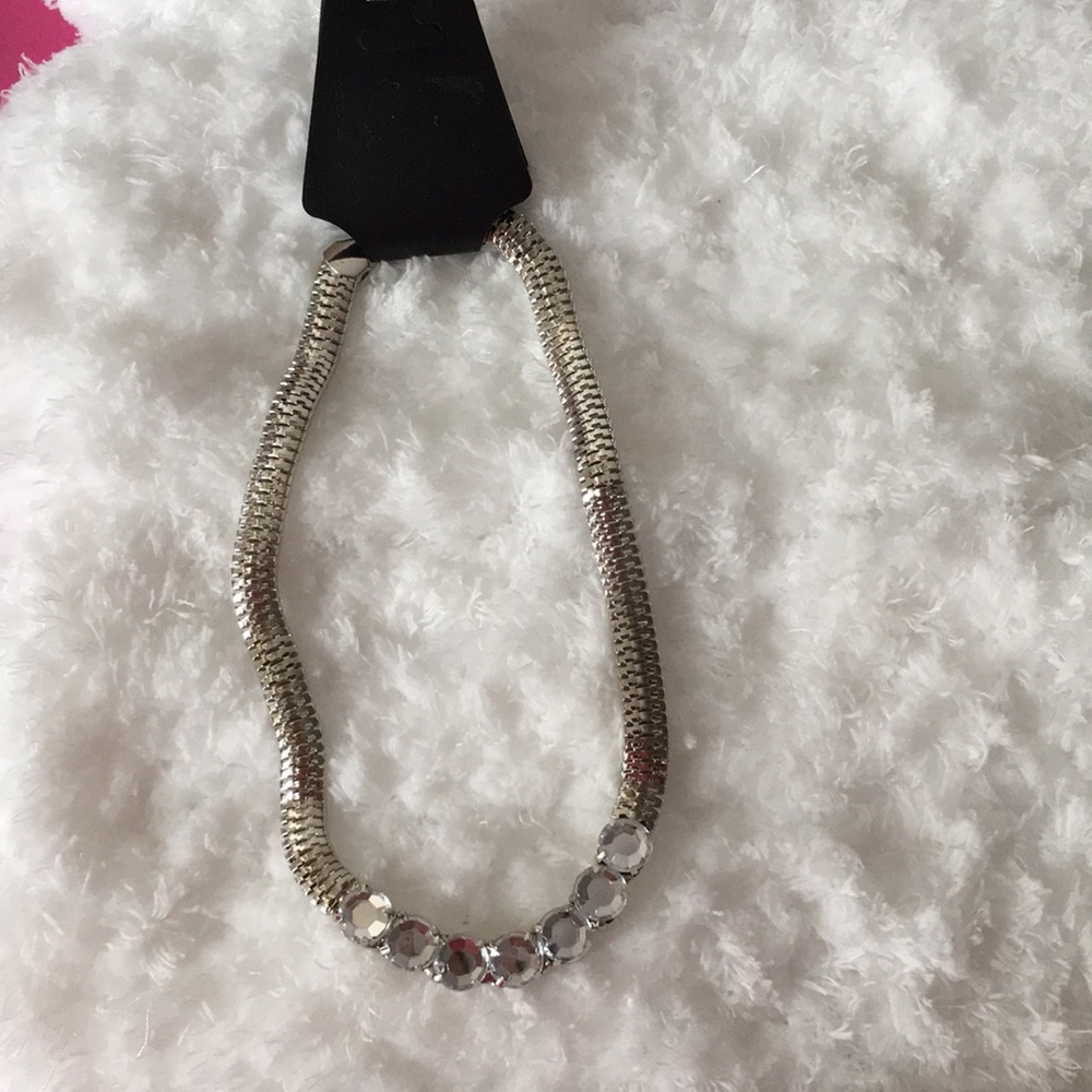 Silver necklace with Gems